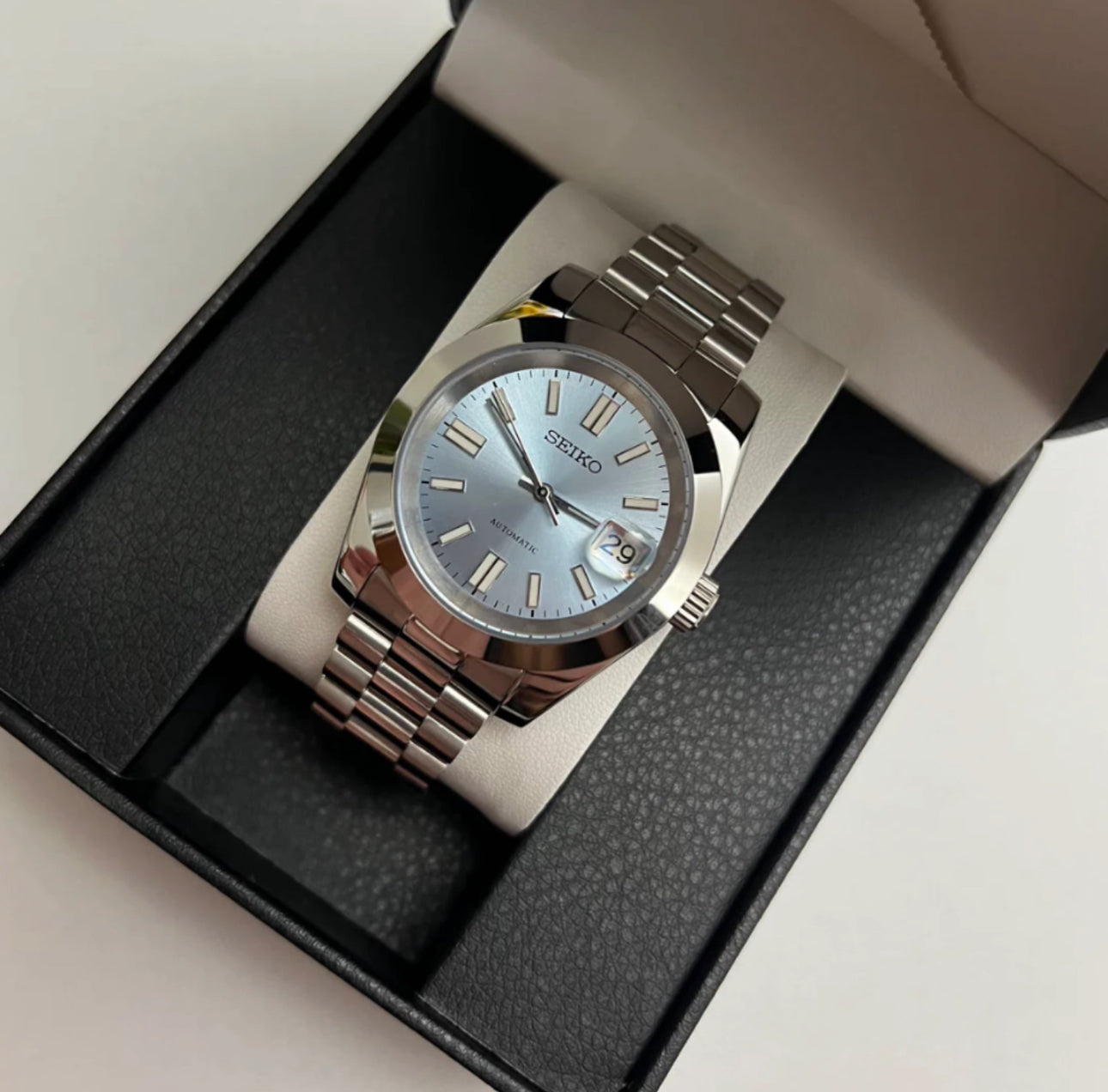 Seiko Mod Datejust (Ice Blue Jubilee)