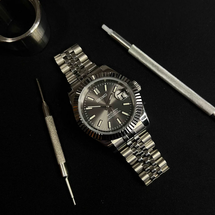 Seiko Mod Datejust (Grey Jubilee)